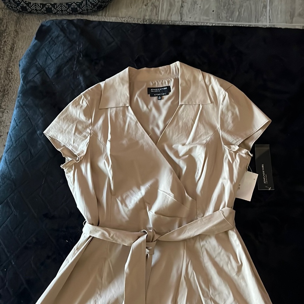 New beige casual or beach dress
